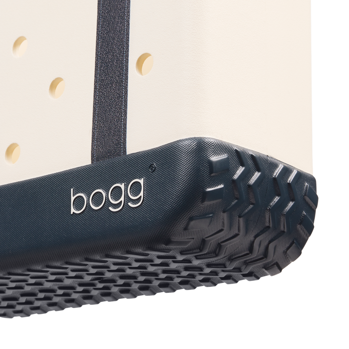 cloudinary__boggbag-ecom__image__upload__BP0814007_OXFBL_E__cld.png