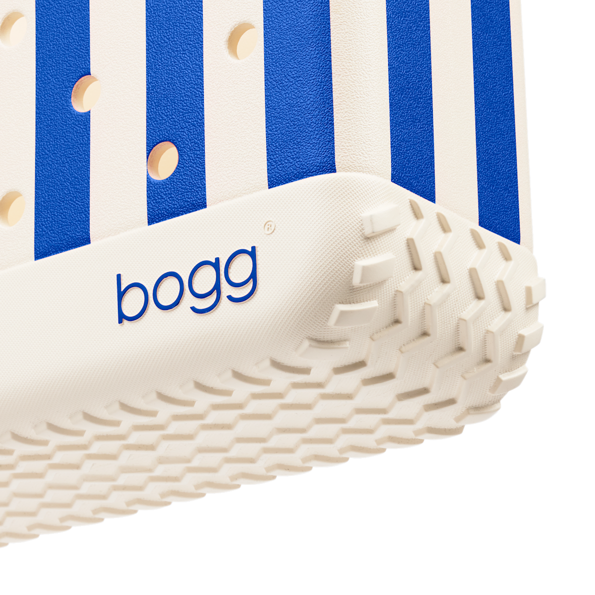 cloudinary__boggbag-ecom__image__upload__BP1814004_MYKBL_E__cld.png